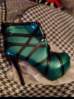 Emerald Green High-Heel Ankle Bootie with Black Straps